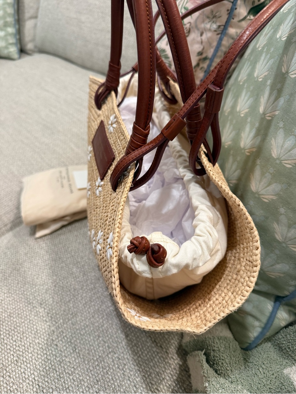 Sezane Justine Basket Bag with Embroidered Flowers - Picture 5 of 16